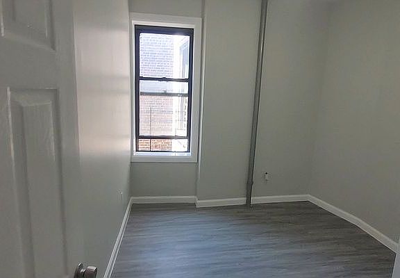 5th image of 612 E 180th St #17
