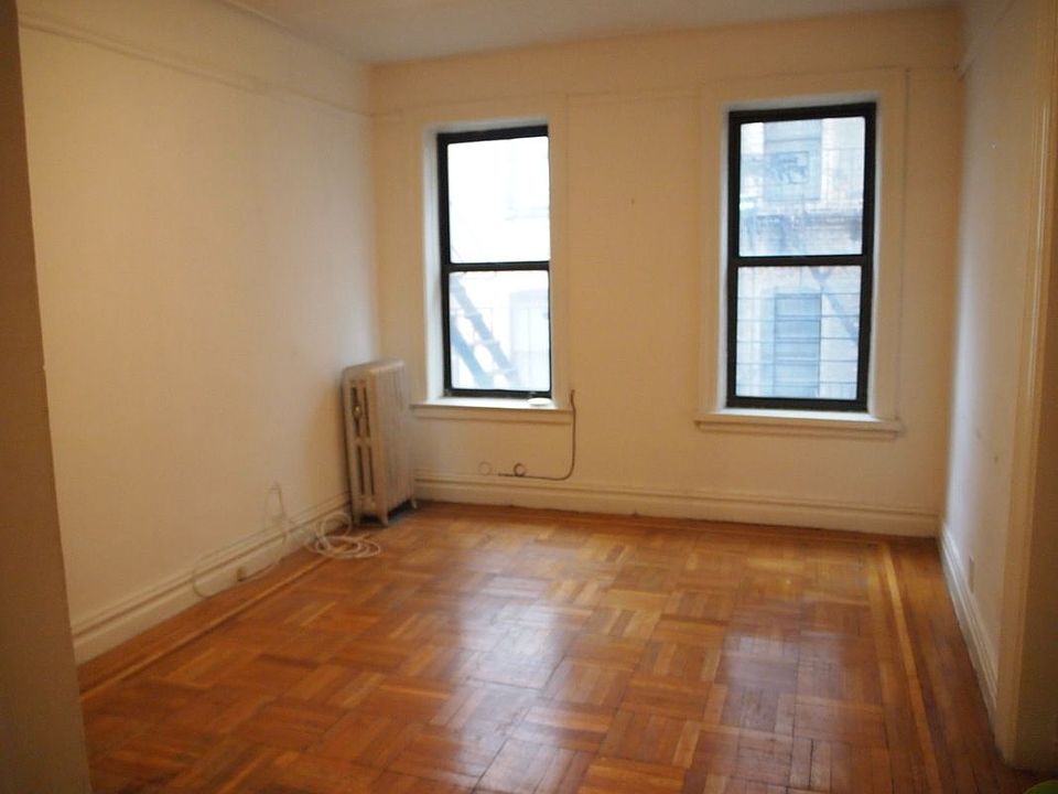 2nd image of 609 W 188th St #1D