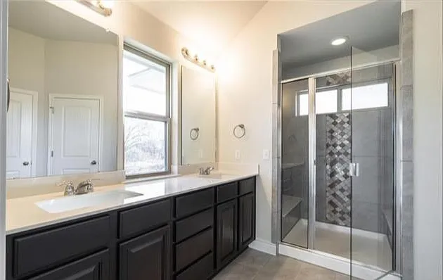 Master bath with double sinks