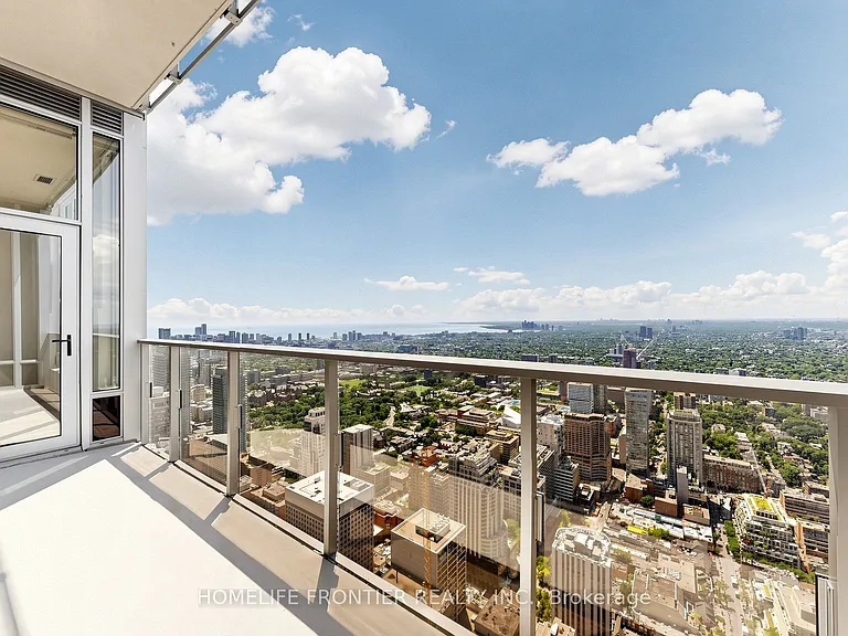11 Yorkville Ave #LPH6401 — Photo 17