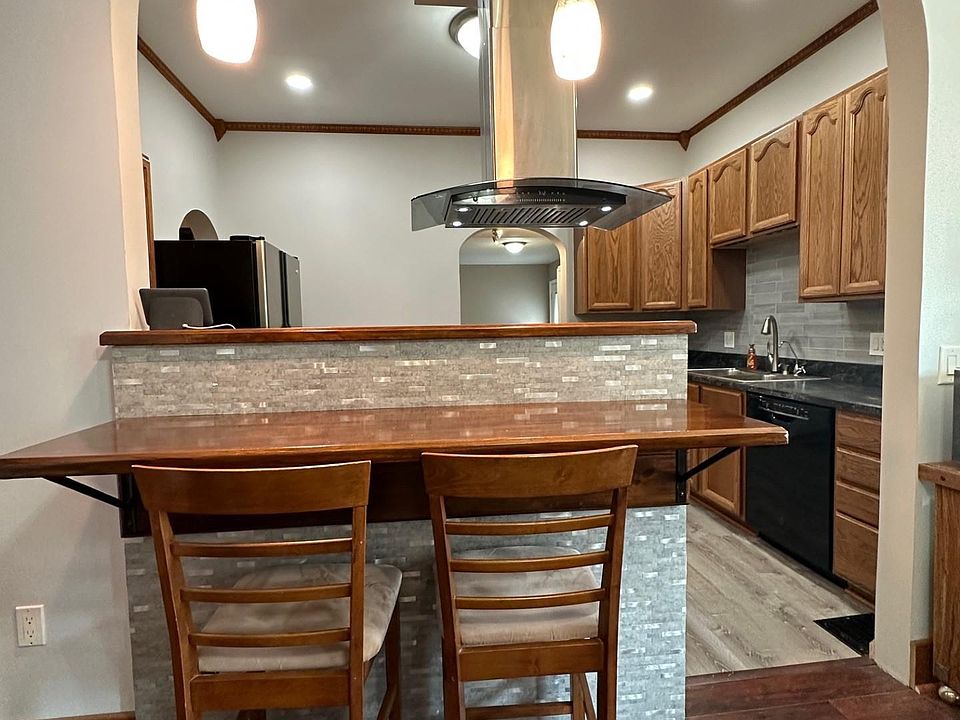 409 N Albers St, Golden, IL 62339 Zillow