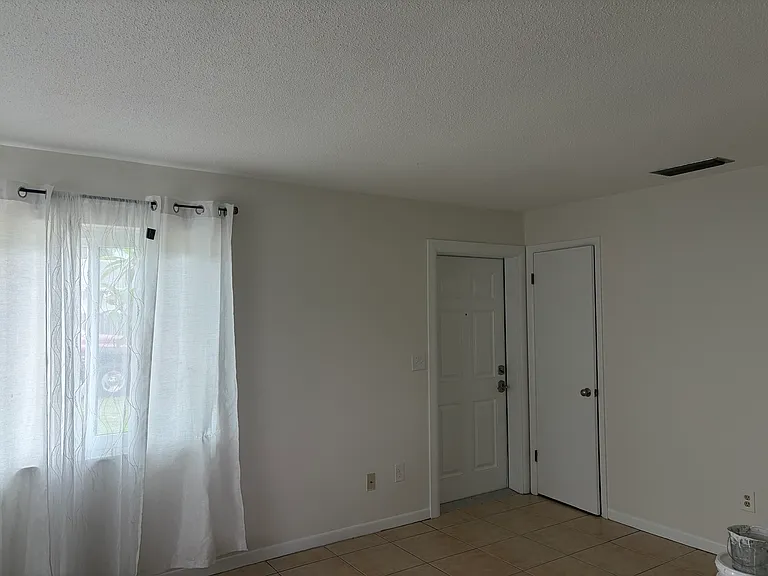 3043 Belcher Rd #1 — Photo 3
