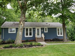 2349 Dover Center Rd, Westlake, OH 44145