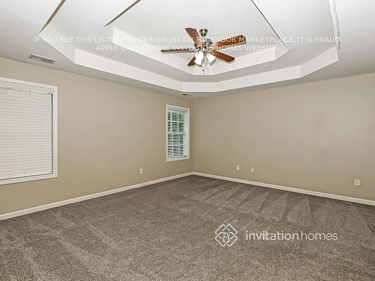 128 Revolutionary Dr — Photo 10
