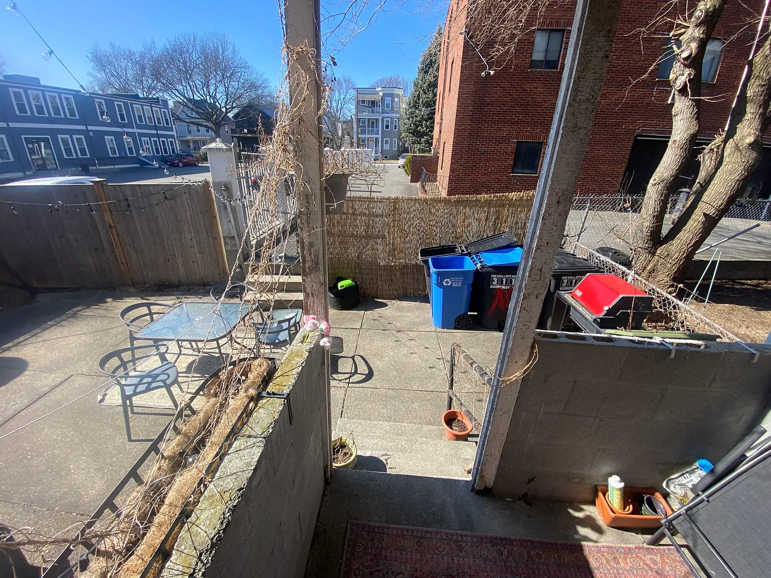 3 bed, 1200 sqft, $3,600 — Photo 3