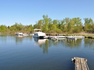 W5147 Hawkhunter Rd, Elkhorn, WI 53121