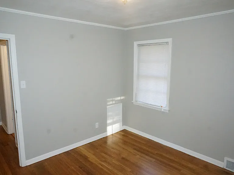 4696 Quintell Ave — Photo 13
