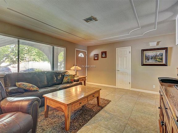 5th image of 1113 Cahill Ave