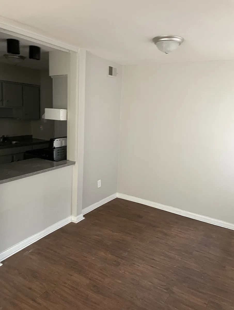 Building Photo - 105 N Belvedere Blvd #9