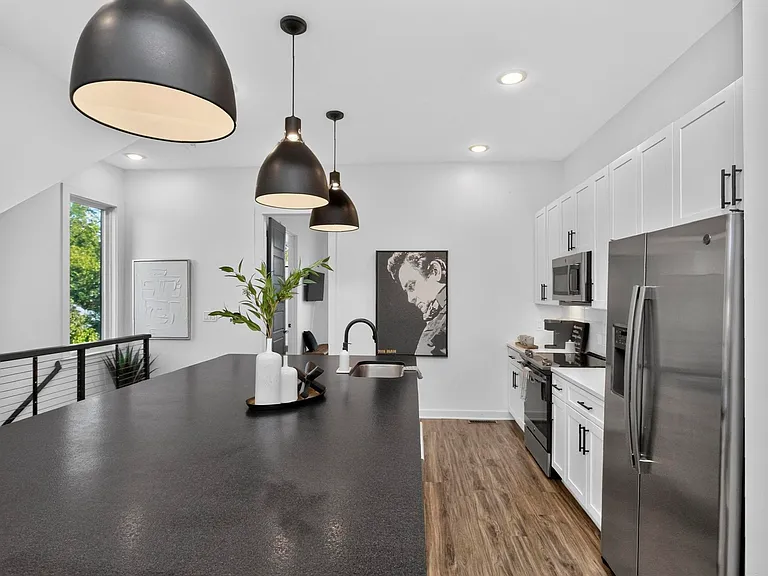 738 Douglas Ave #13 — Photo 5