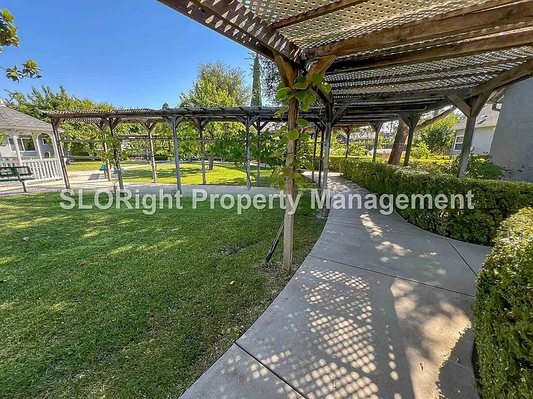 1274 El Camino Real — Photo 12