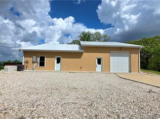 4423 Lw High Point Rd, Stover, MO 65078