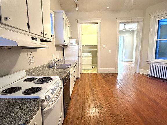 5th image of 1720 Grove Ave APT 1