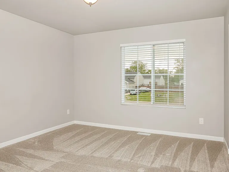 4020 Sumner Dr — Photo 11