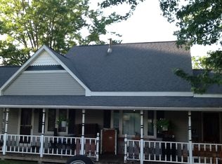 151 E North 3rd St, Carbon, IN