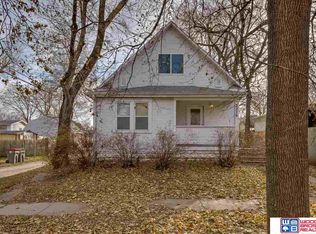 2219 Potter St, Lincoln, NE 68503