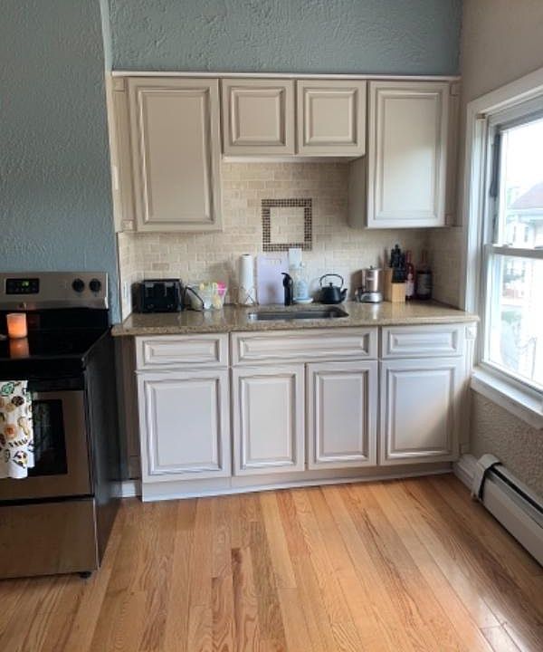2nd image of 71 Ridge St #3