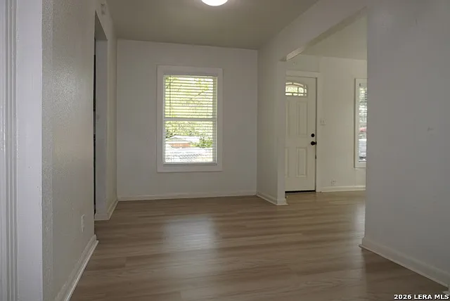 230 Goforth Dr — Photo 2