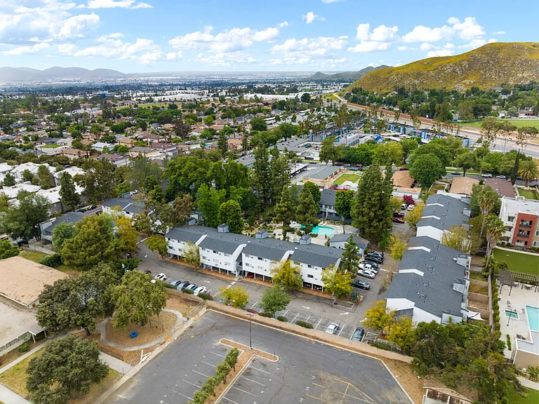 University Crest Apartments - Near UCR — Photo 48