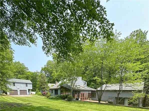 15 Dogwood Knoll Road, Killingworth, CT 06419
