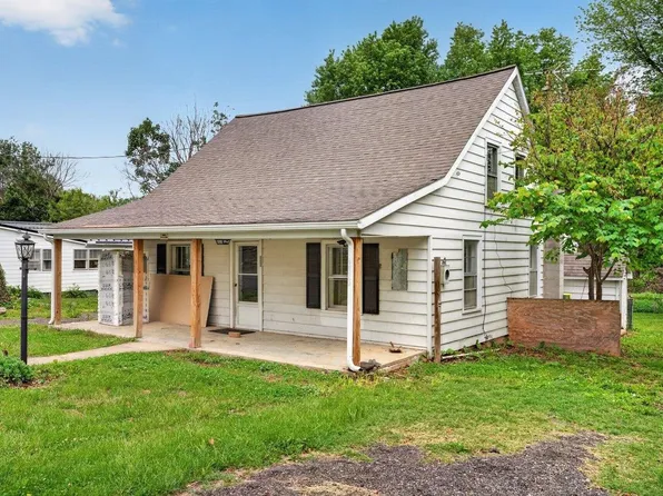 16863 E Prospect Ave, Elkton, VA 22827