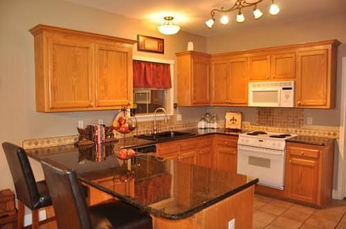 4th image of 38391 Silverstone Ave