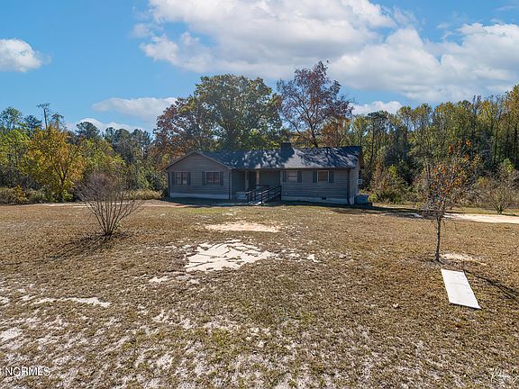 3rd image of 131 Brookwood Lane