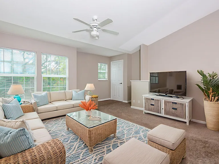 Oakwood Sarasota — Photo 6