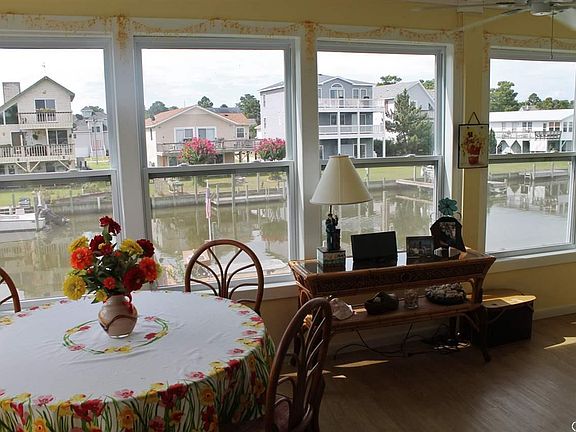 4th image of 205 Broadbay Dr