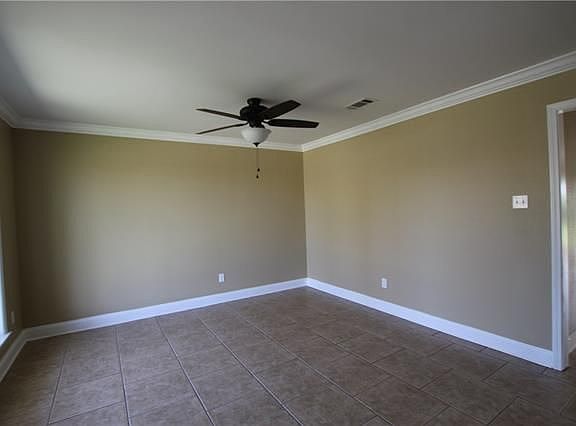 4th image of 7525 Ligustrum Dr