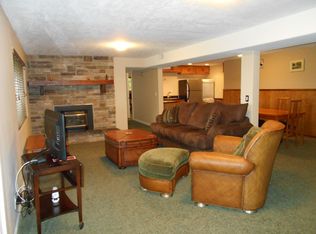 375 SW Walnut Ave, Dundee, OR 97115