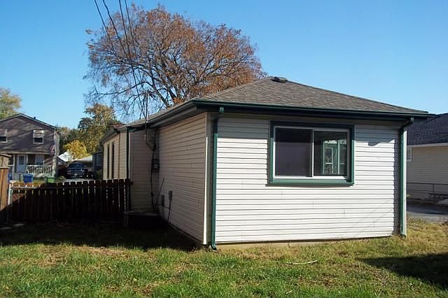 2nd image of 9616 S Merrimac Ave