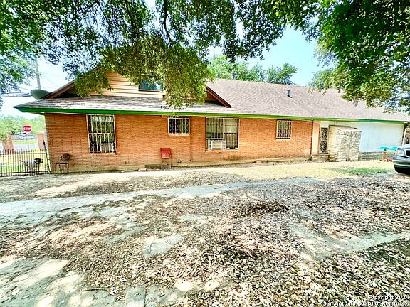 3rd image of 8101 Landing Ave