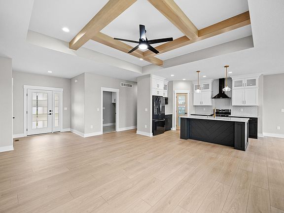 5th image of 2605 Serenity Dr
