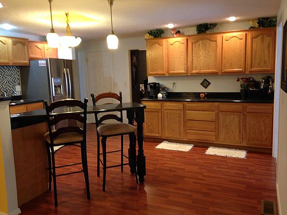 3rd image of 501 W Annie Dr