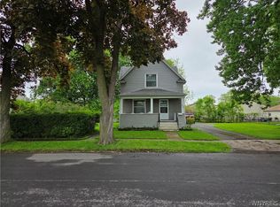 121 Fredericka St, North Tonawanda, NY 14120
