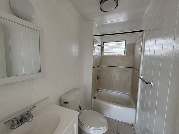 3rd image of 94-226 Aniani Pl APT 6