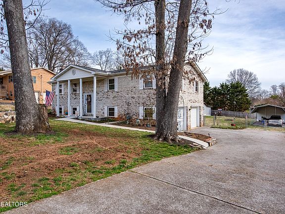 2nd image of 122 Swanee Dr