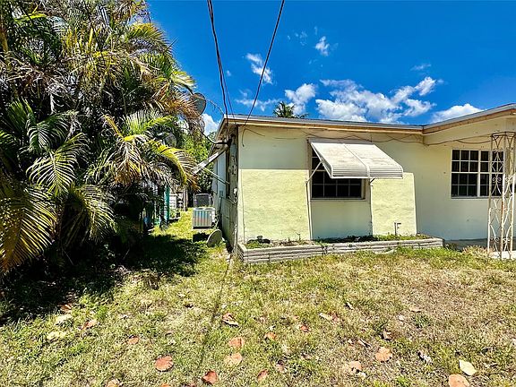3rd image of 112 SW 2nd Avenue