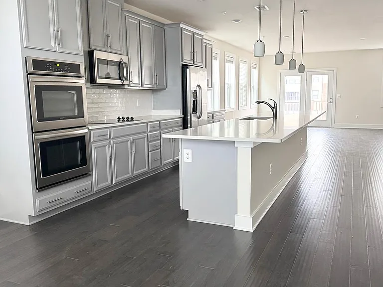 44858 Tiverton Sq — Photo 8