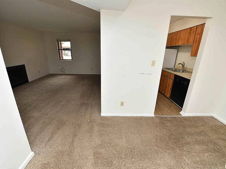 5734 N Autumn Ridge Ct #B — Photo 11