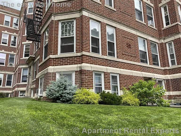 331 Harvard St — Photo 12