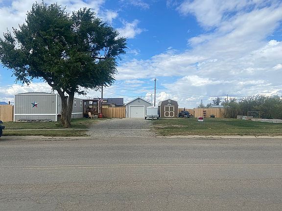 2nd image of 319 1st St N