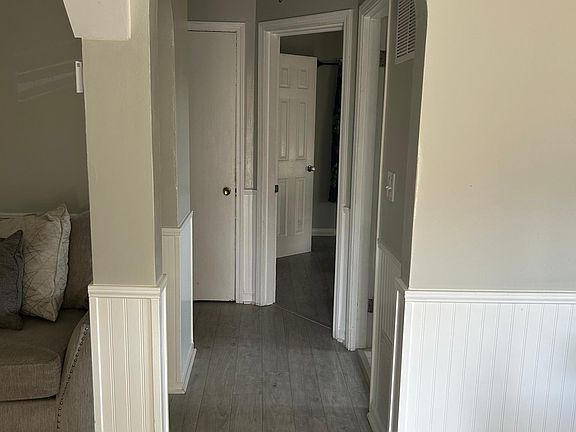 4th image of 5344 Stephan Dr
