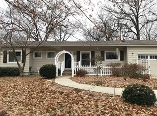 9030 Hemlock Dr, Overland Park, KS 66212
