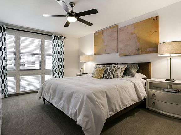 2nd image of 4404 Munger Ave #3