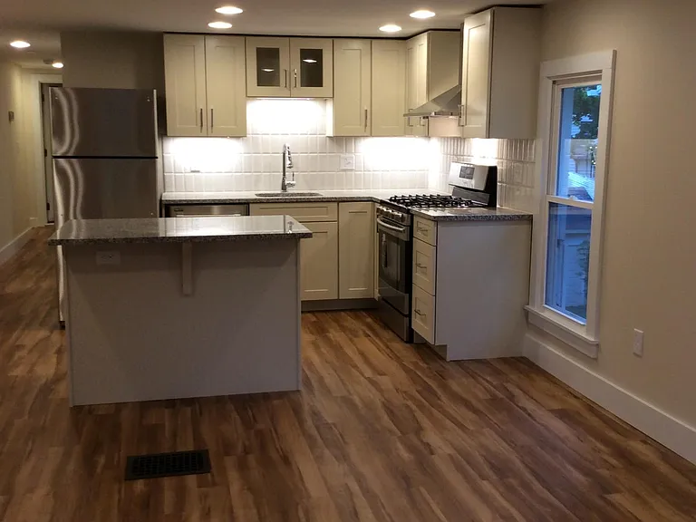 406 Utica St #2 — Photo 2
