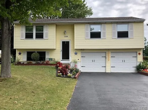 1339 Peppertree Dr, Derby, NY 14047