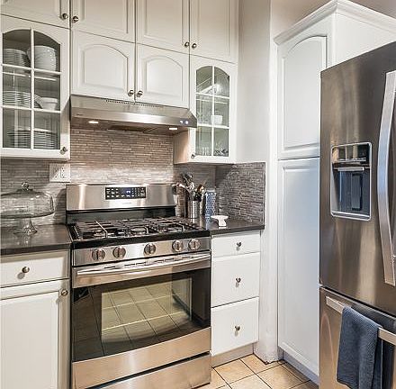 5th image of 35 Crown St #1A