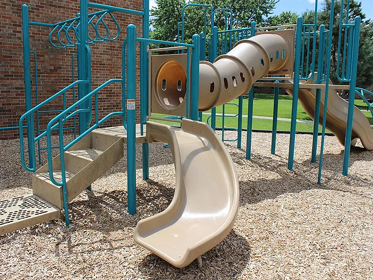 Ridgebrook Apartments — Photo 4